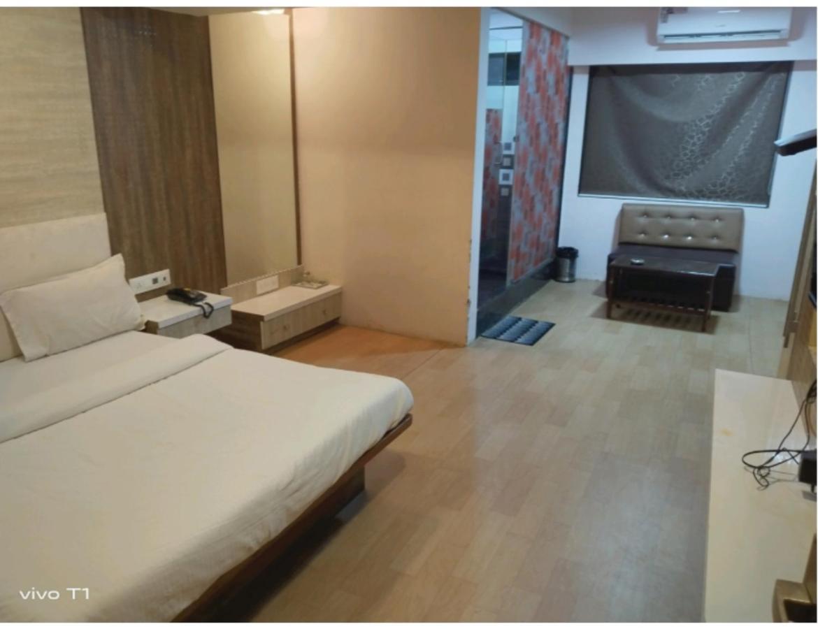 Homestay Vinyasa Residency, Bhayandar, Maharashtra